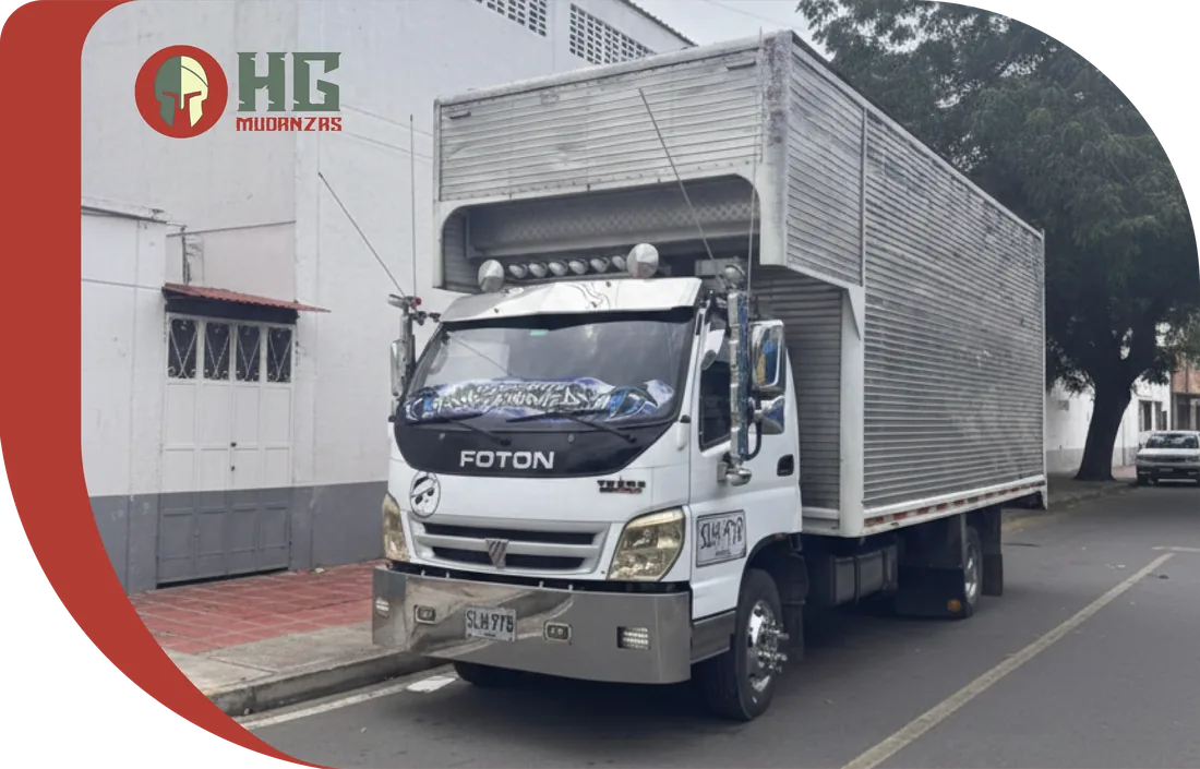 Camión de mudanzas nacionales de Mudanzas HG